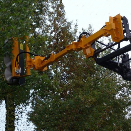 Кусторез на погрузчик FERRI MD 110