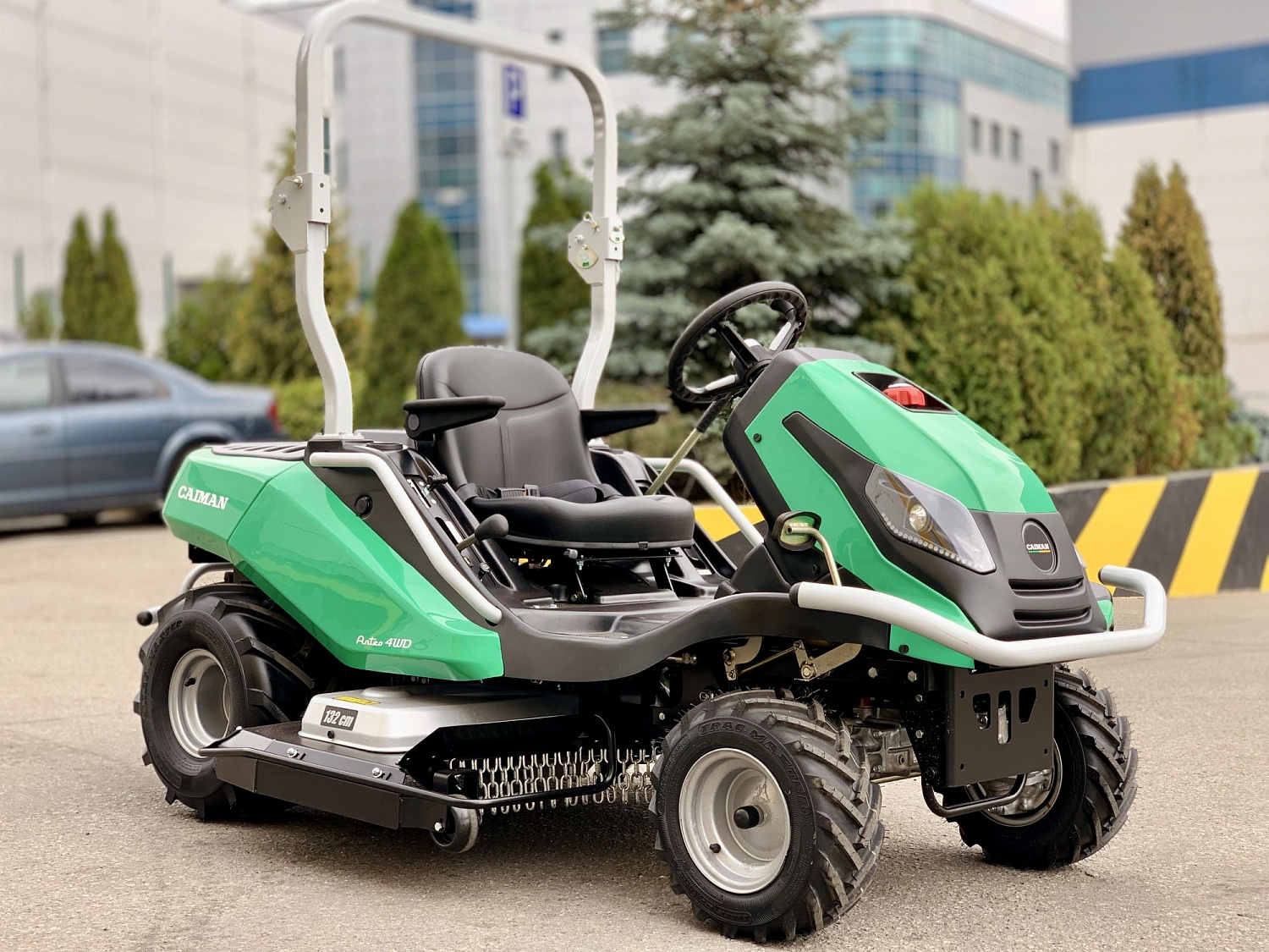 Садовый трактор Caiman Anteo 4WD 137D2K